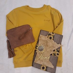 Yellow honey sweatshirt